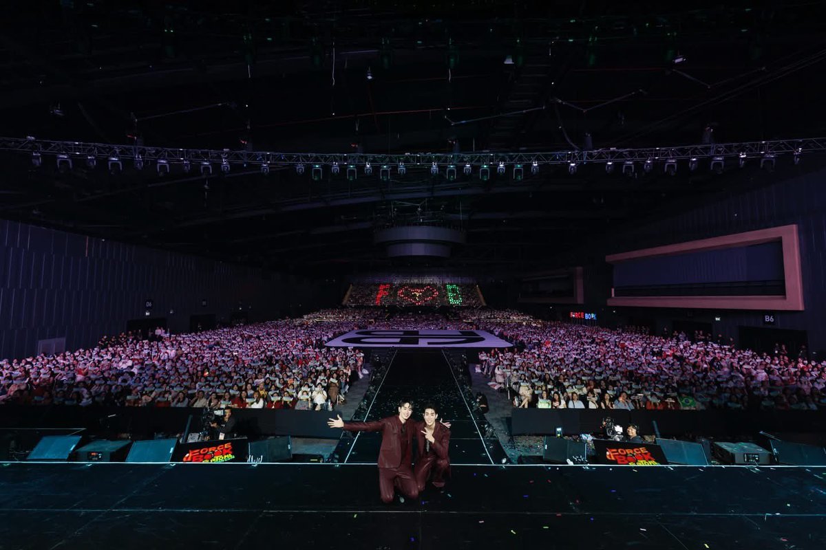 AMLightBox's tweet photo. ขอบคุณแฟนคลับ ฟอส จิรัชพงศ์ - บุ๊ค กษิดิ์เดช ที่ไว้ใจเลือกใช้กล่องไฟของทางร้านนะคะ ขอบคุณเจ้าของภาพด้วยค่ะ 😊🙏🏻 | 03-04.04.2026 #ForceBookFancon https://t.co/42iRRmcZWB
