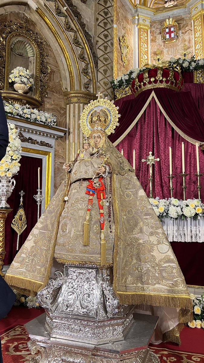 SilencioAlmeria's tweet photo. ANIVERSARIO | 
Celebramos hoy el 75° Aniversario de la Coronación canónica de la Santísima Virgen del Mar, comenzando los días centrales de este aniversario que culminarán el domingo con la salida extraordinaria.
¡Felicidades, Madre!
@HdadVirgenMar https://t.co/3I6QrVcCcQ