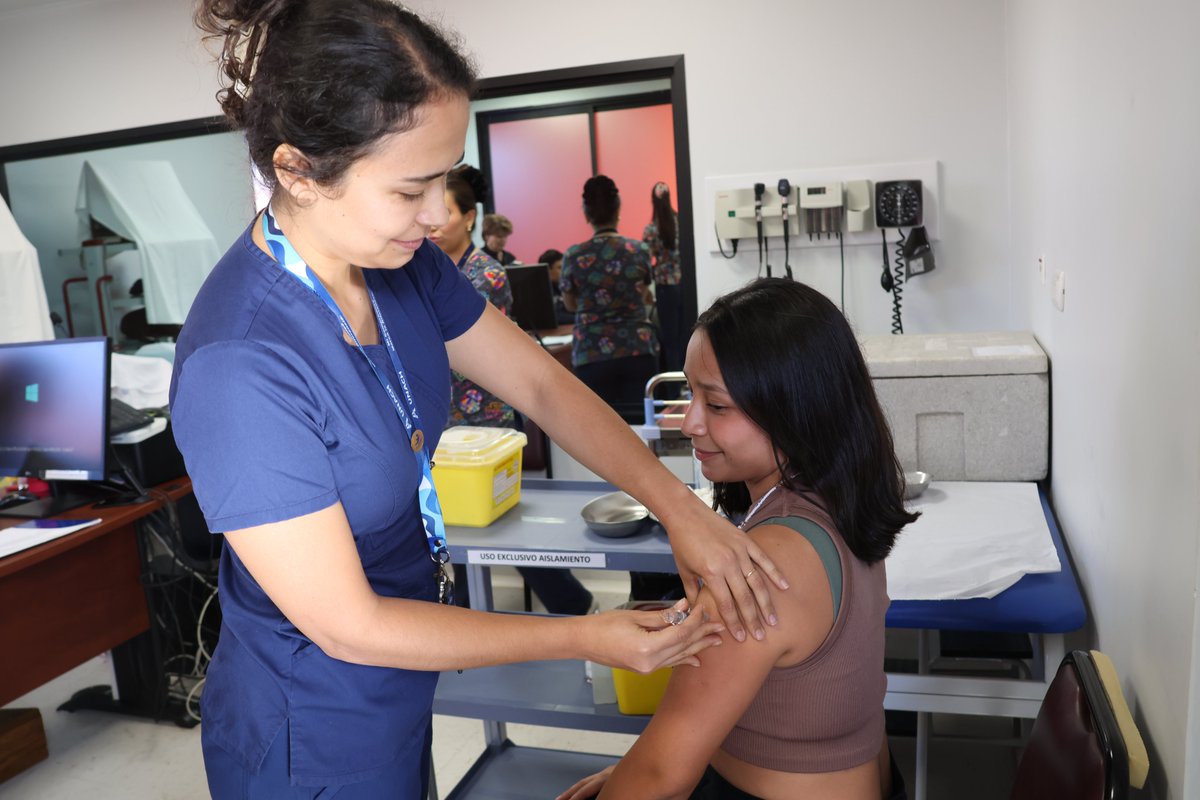 Hospital de Chillán tweet media