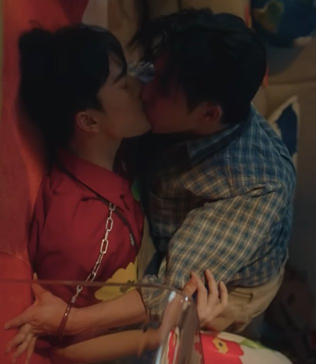 B Nann⛅ tweet media