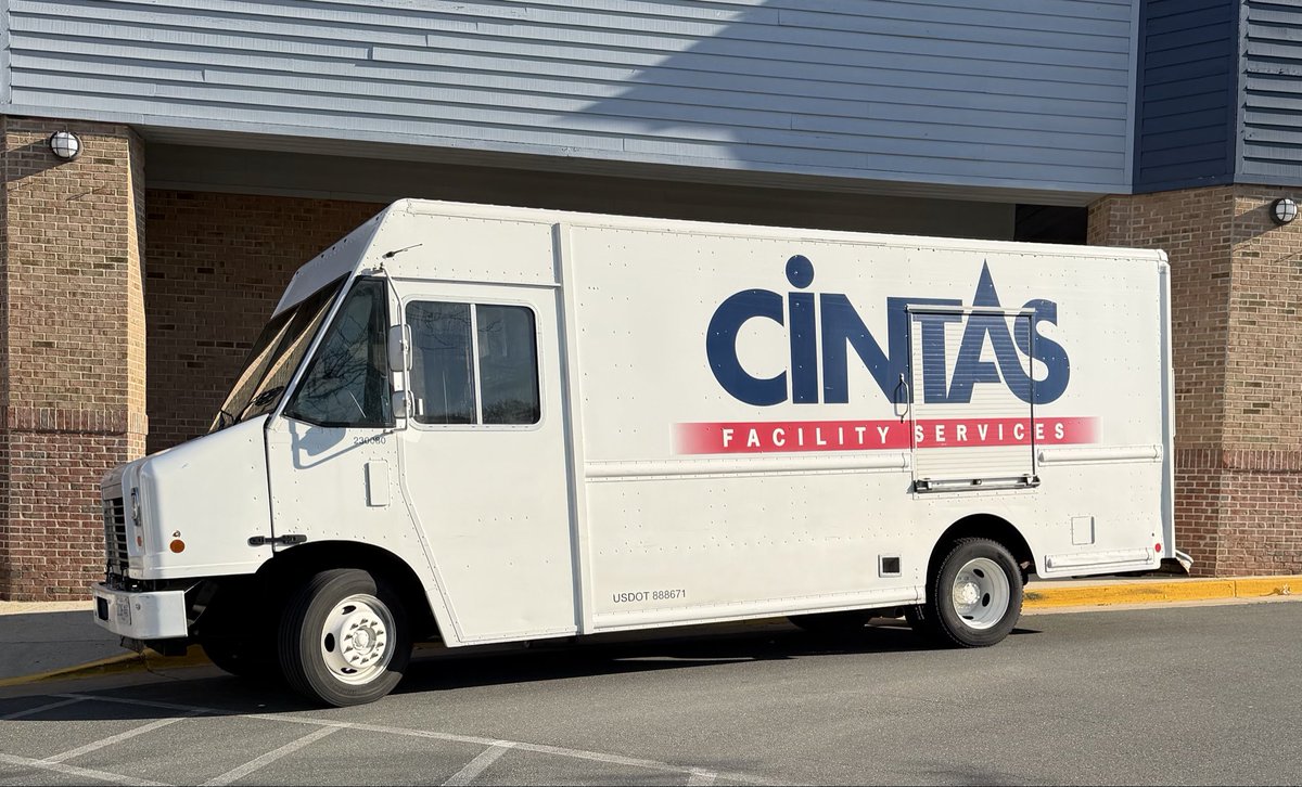 Adam Rossi tweet media