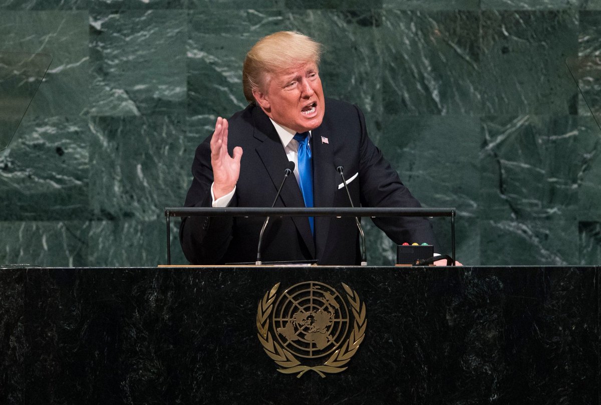Czy dziwi ta nagła wolta Trumpa ws. Iranu? Nie.
Przypomnę, że w 2017 roku na forum Zgromadzenia Ogólnego ONZ Donald Trump wygłosił przemówienie, w którym zadeklarował kompletne zniszczenie Korei Północnej. Czy tak się stało? Oczywiście, że nie. Czy doszło do jakiegokolwiek ataku
