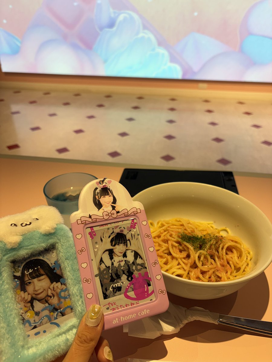 ひっと tweet media