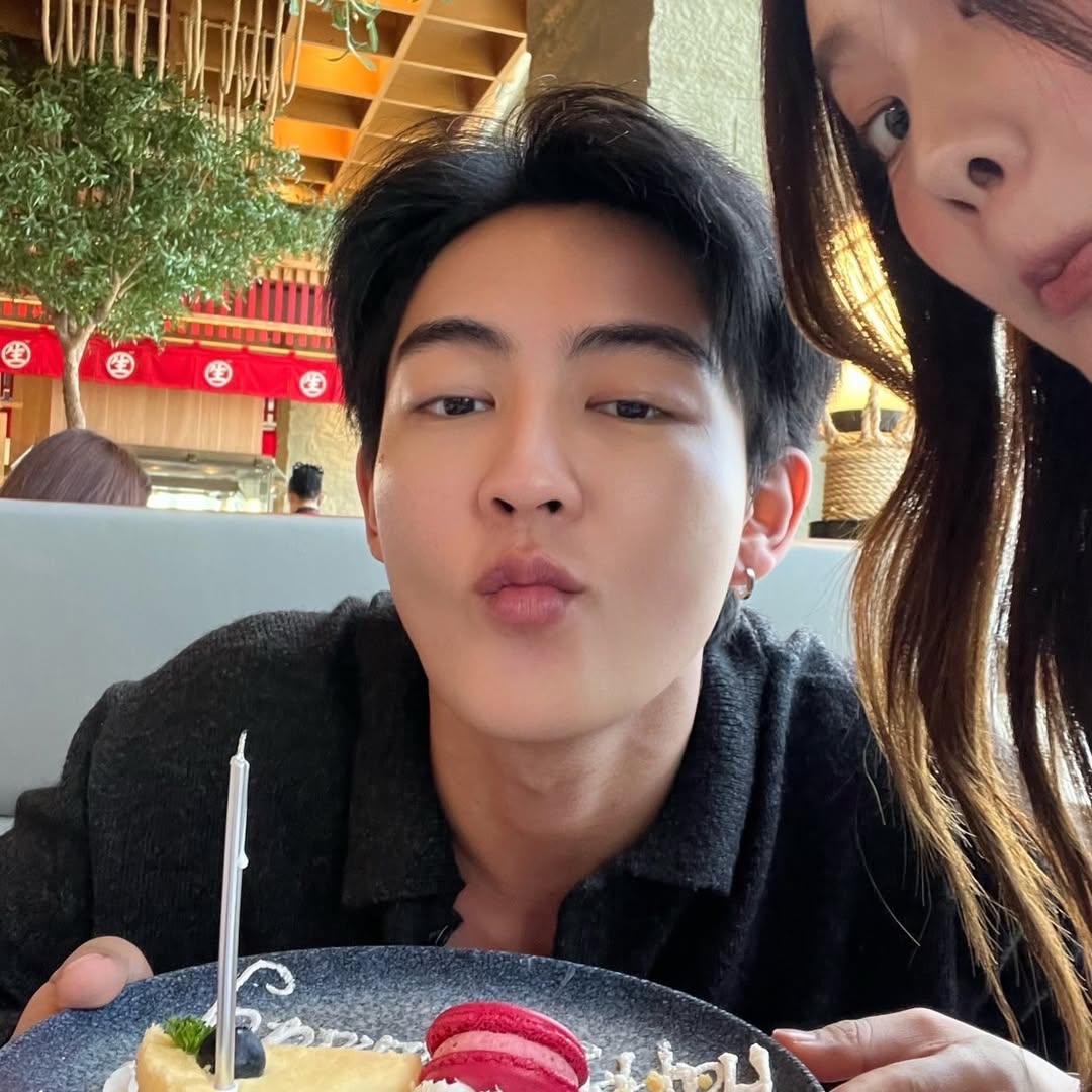 HeartspaceTH's tweet image. (🐶👀)

🗓️ 08.04.2026

IG POST :  𓐄 pim_piyaon 👀

🔗 : instagram.com/p/DW3u4rJAZmM

@heartchuthiwat 
#HEARTchuthiwat
#BUSbecauseofyouishine