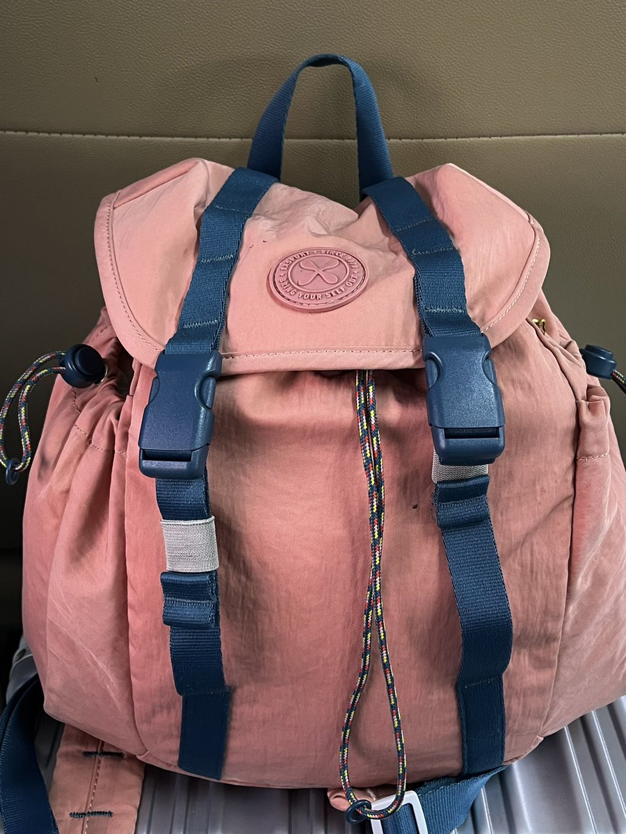linskinjournal's tweet photo. jujur NGGAK NYESEL SAMA SEKALI beli backpack exsport ini 3 tahun lalu…… udah dibawa kemana-mana kepanasan keujanan, AWEEET🌟

mana sekarang mereka rebranding store yg di Jogja gemes banget… one of my best purchase☝️🙂‍↔️ https://t.co/0YFHMeR39h