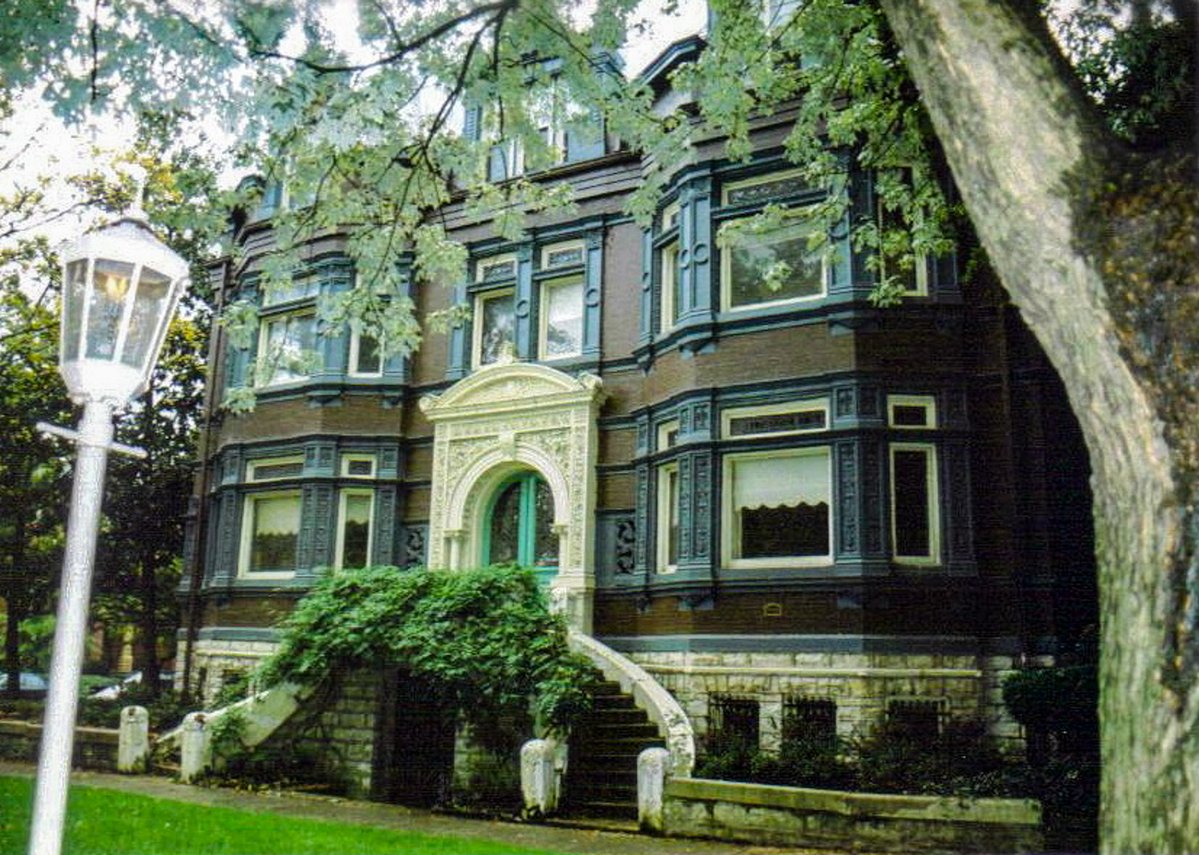 StephenGarone's tweet image. The William Wathen House (1896) is one of the most beautiful #buildings in #Louisville, #Kentucky. Discover more at stephentravels.com/top5/buildings… 🇺🇸