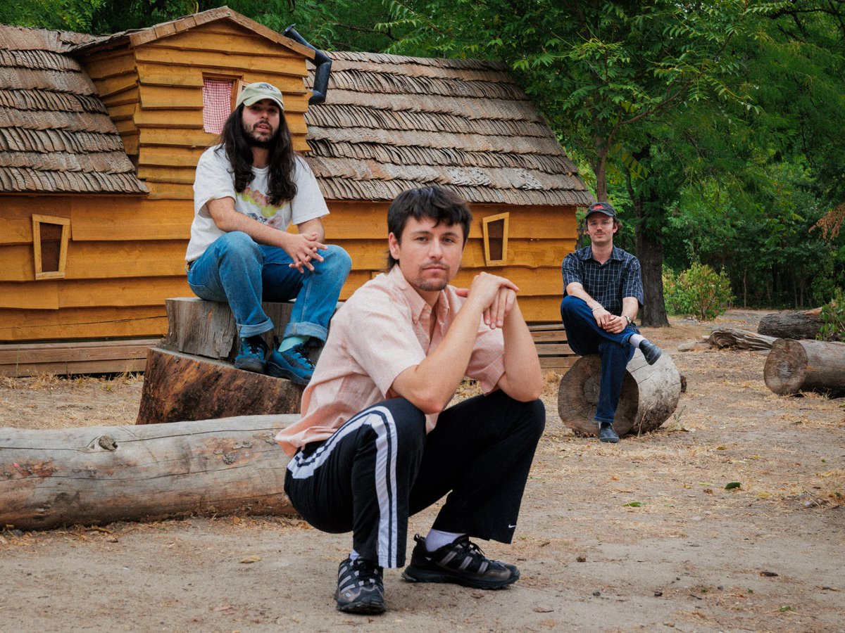 PFCantabria's tweet image. 👋@Dorian_Oficial  no estarán solos el 9 de #mayo en nuestro festival #Indiferente. Les acompañarán Vangoura, Joseluis, Baloncesto y Eva Mcbel 😏🙌

💿Sumad Dj Set con Compañeras de piso y Pierre May y la cosa promete y mucho 👯‍♀️😄

🎟 Taquilla y #web 👩‍💻 palaciofestivales.com/evento/indifer… 👌