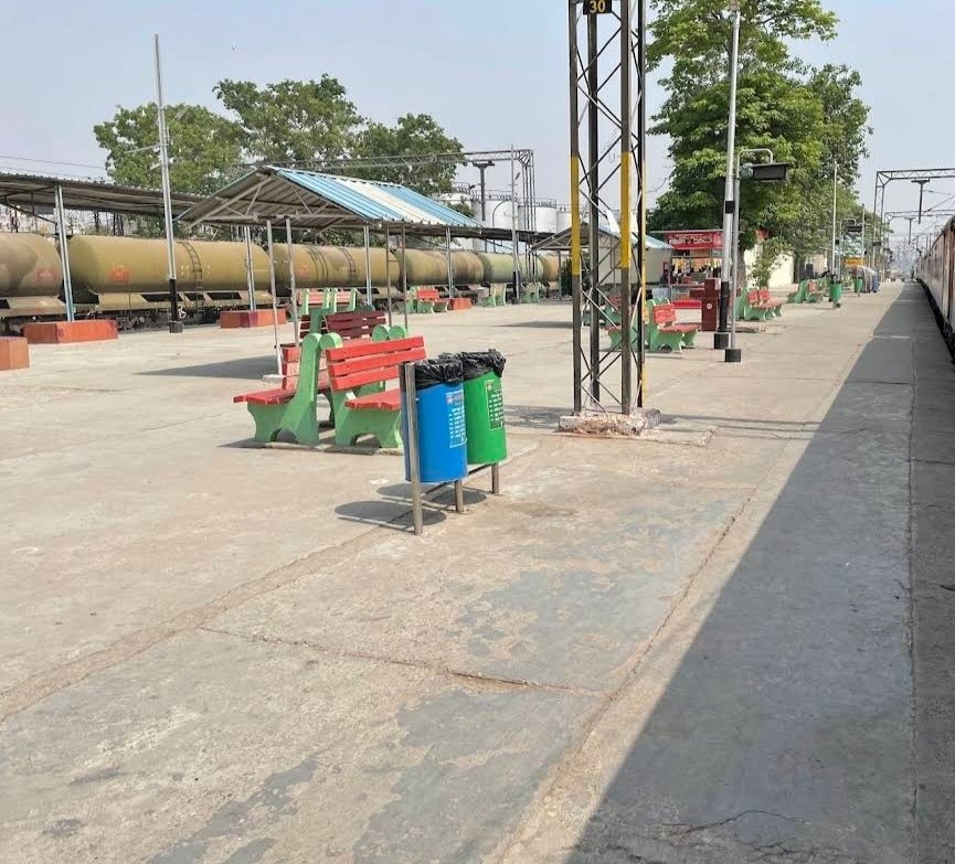 biased indian tweet media