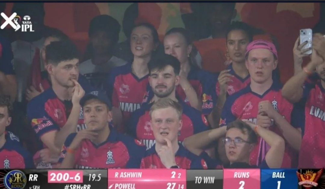 jaiswal_00's tweet photo. No other IPL team can match this aura 🥶 https://t.co/2iUwGmYuyB