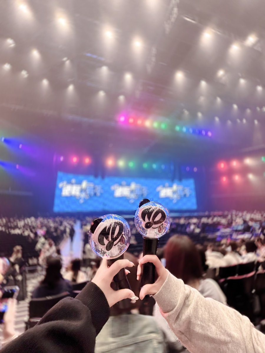 kenmero__'s tweet photo. 初めましてのKアリーナとーーーっても楽しかった😽💕
逆転男子3周年ほんとにおめでとう🪄 https://t.co/o0GqWEEEnW