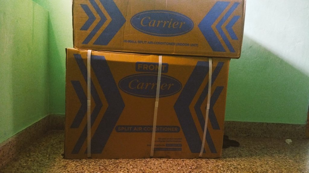 kalaiselvan1993's tweet photo. 10 days since I bought a Carrier AC from Sathya Vellore, and it's still sleeping in a box! Absolute failure in after-sales service. Getting fake SMS alerts daily about technicians, but no one shows up at Muthukadai, Ranipet. Is this how you treat customers? 😤 @CarrierIndia https://t.co/TyPYcwXrO6