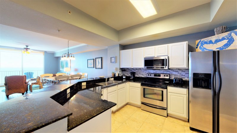 Panama City Beach, FL | 2BR 2BA Condo | Please contact the Owner/Manager for Rate Information | americansnowbird.com/listings/view/…