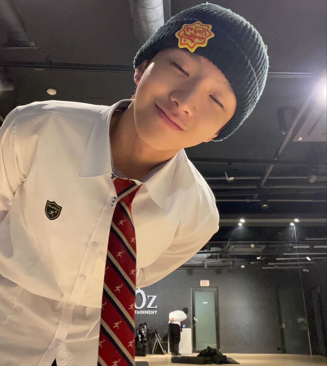 ᴜ ɴ ᴀ ( ｳﾅ ) . tweet media