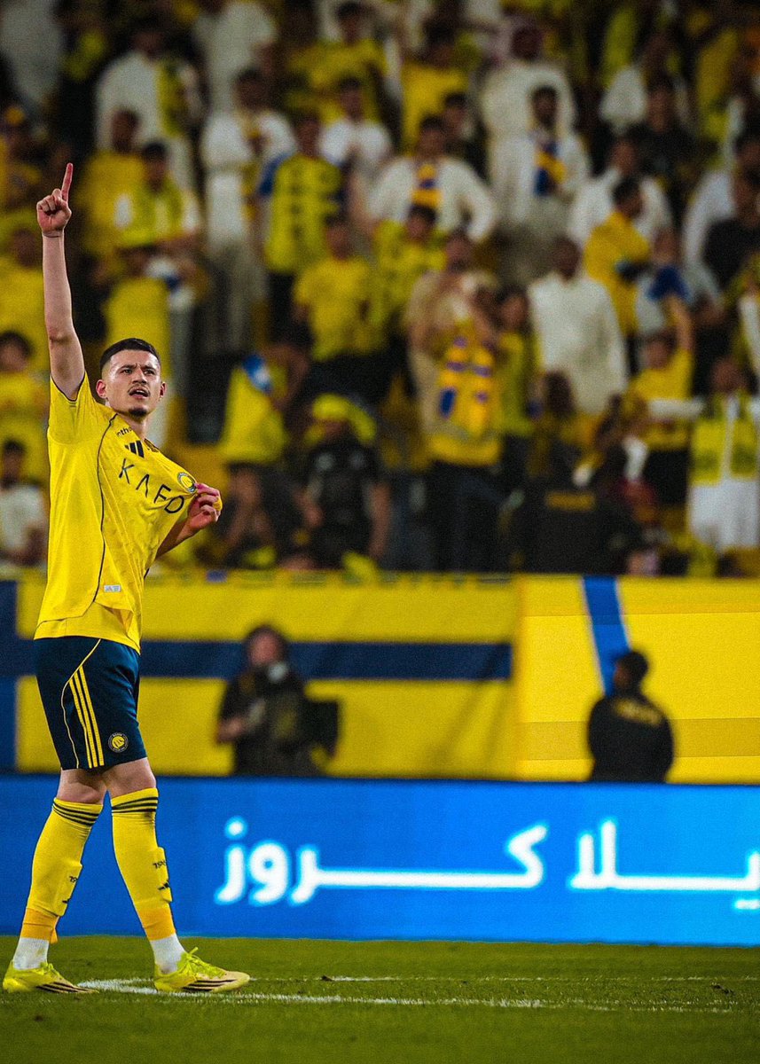 باسل 📊 tweet media