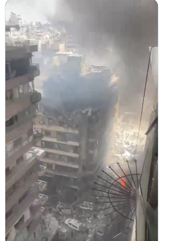 O estado TERRORISTA de Israel acabou de lançar 10 ataques em 10 minutos no Líbano Enquanto isso o Itamaraty coloca o tema do antissemitismo em seminário. Isso é, além do genocídio em curso em Gaza, Israel expande seu modus operandi (genocídio) ao Líbano E o comentarista