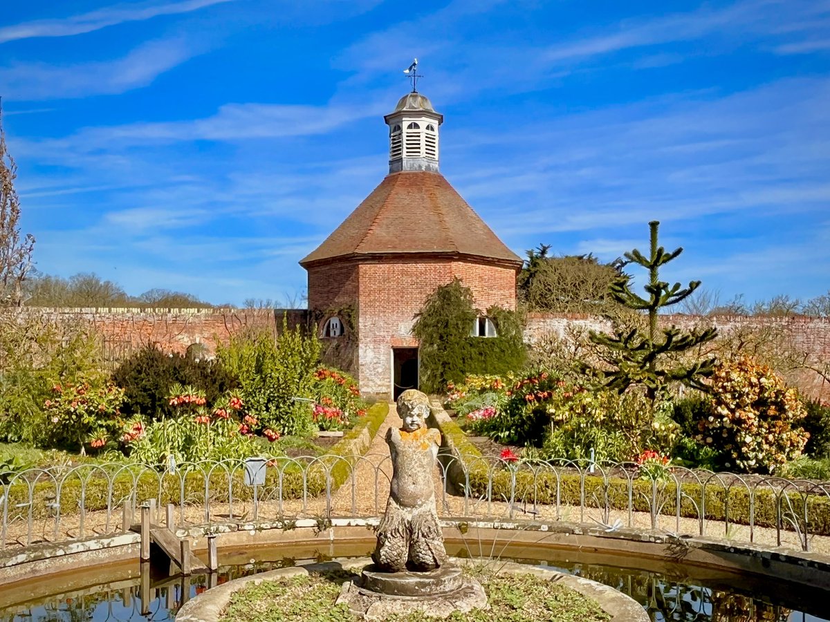 WalkingTractor tweet media