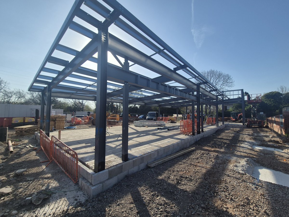 GFTomlinson's tweet image. Works are #progressing at Pearl Hyde primary school:

✅The foundations, drainage, steel frame insulation, sub-masonry and the block &amp;amp; beam flooring are taking shape

April milestones include:
✅ Roof installation, SFS and masonry works

Well done team!
@CWMframework @coventrycc