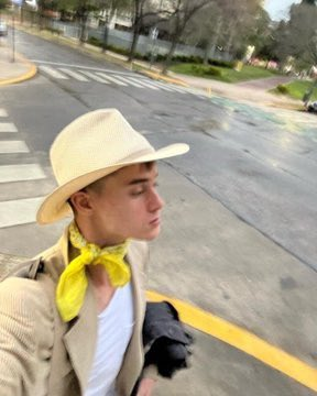 Kukardos siendo domados tweet media