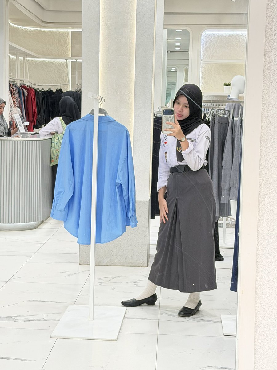 zoeca²⁷ tweet media