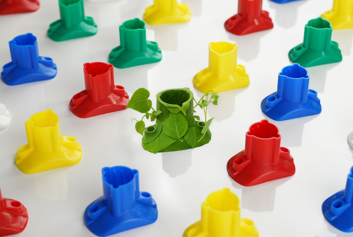 FMUKmagazine1's tweet image. . @RobertScottCo has incorporated a #biodegradable plastic additive into its mop socket #design, so their Exel® sockets will biodegrade in managed #landfill environments.

➡️fmuk-online.co.uk/robert-scott-i…
#facman #FacilitiesManagement #sustainable #cleaning #hygiene #environmental