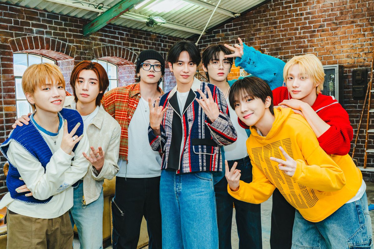 ri🐰🐥 tweet media