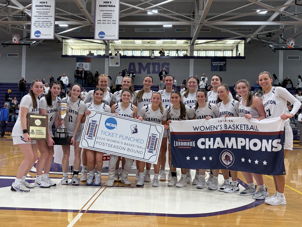 Jenna_Sloan12's tweet photo. Year 4💜 Thank you @ScrantonWBB for memories that will last a lifetime! #12 out✌🏽 https://t.co/a4UkodWhKm