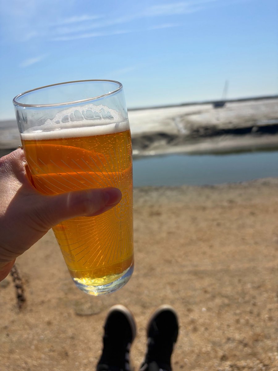 TheFamousArtistBirdyRose tweet media