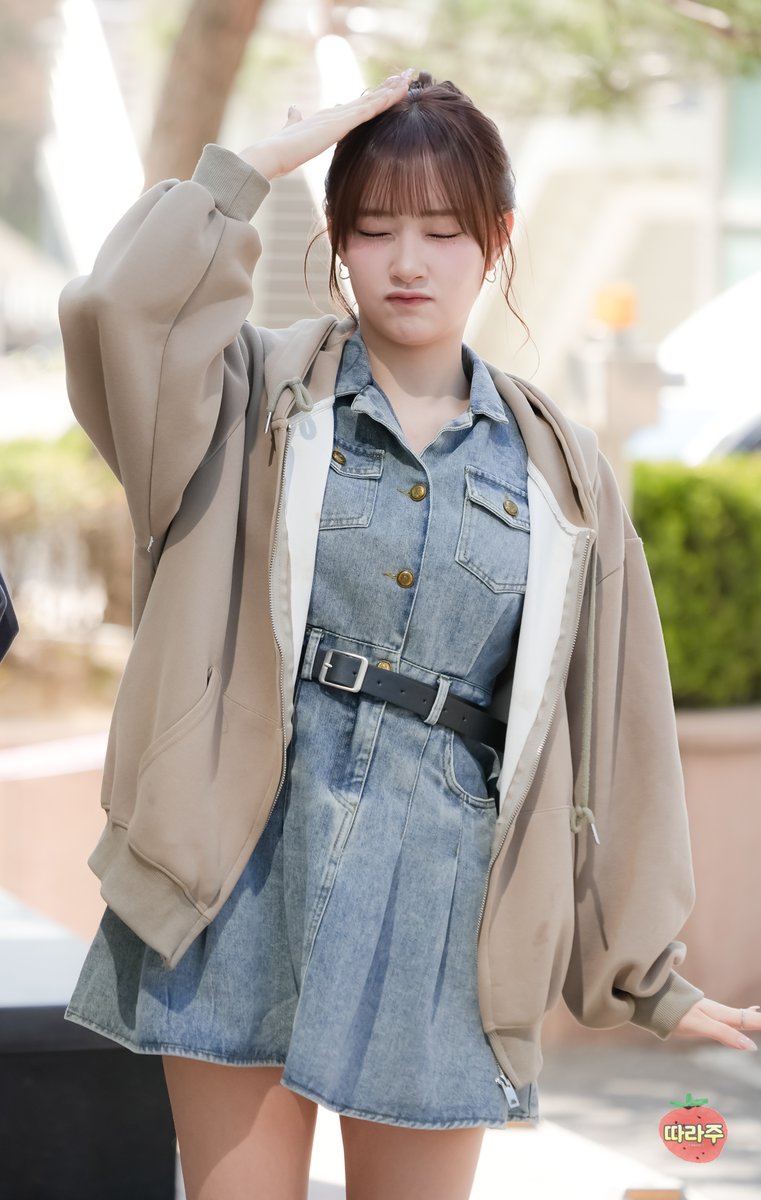 tarrazu_photo's tweet photo. #첫사랑 #숨길수없는맘인걸 #CSR
첫눈에 반해버린...  그미 쓰담쓰담
@CSR_offcl https://t.co/ehnr0g2fI4
