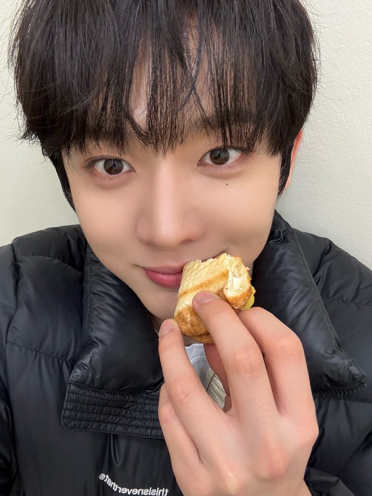 seungeon pics tweet media