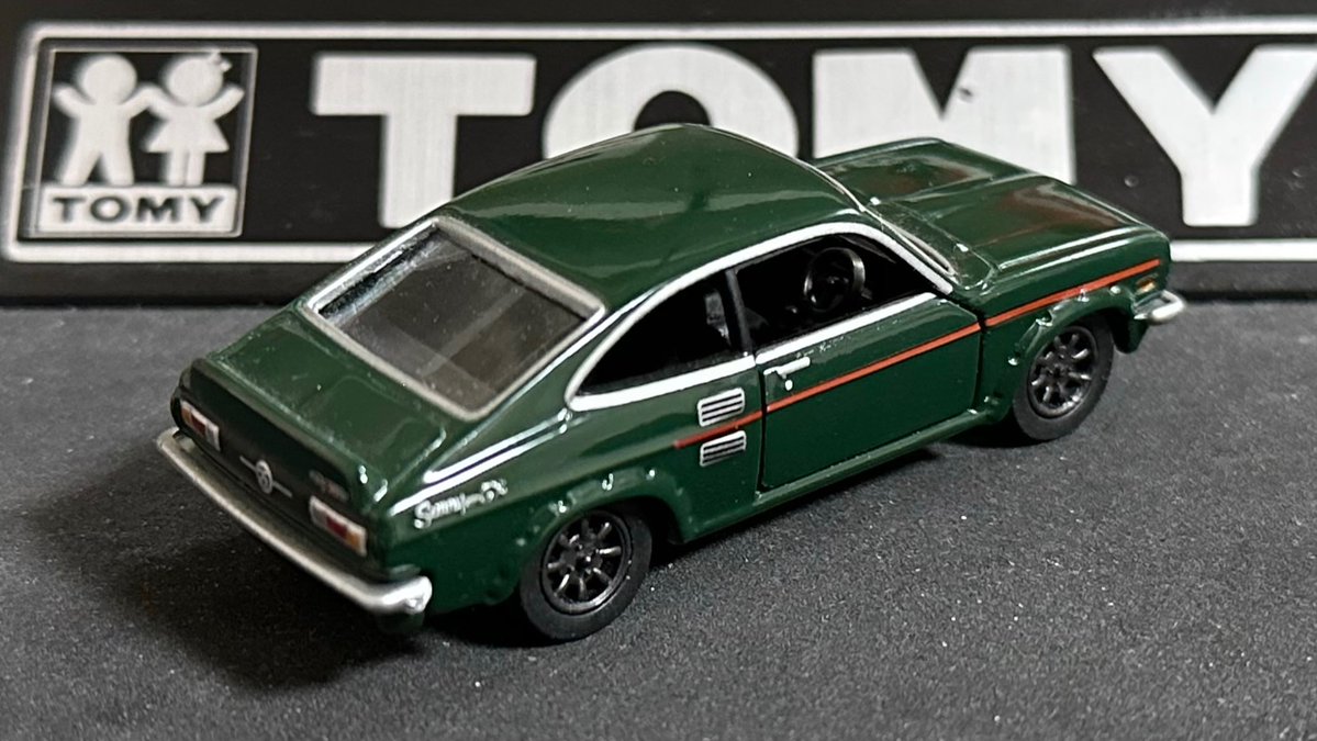 daichan_chandai's tweet image. No.8 TL.0029 
日産 サニー クーペ 1200GX 
カスタム仕様

リサショで数年前に手に入れたルース品👍
旧車の知識は疎いですが、見るだけでもカッコ良さが伝わってきます！
渋い(*´ω｀*)

#トミカ
#トミカリミテッド
#998台目
#中国製