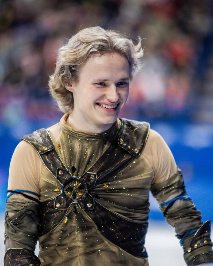 r4ining || amy ⛸️🧊 tweet media