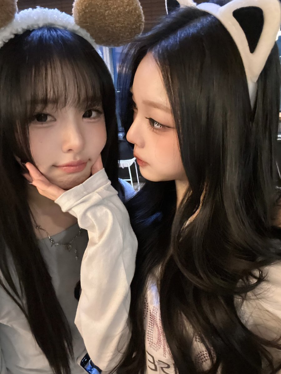 보은이 인스타에 올라온 08즈 사진! 
햄냥즈? 뭐 그런것 같고 너무 조으다...😖