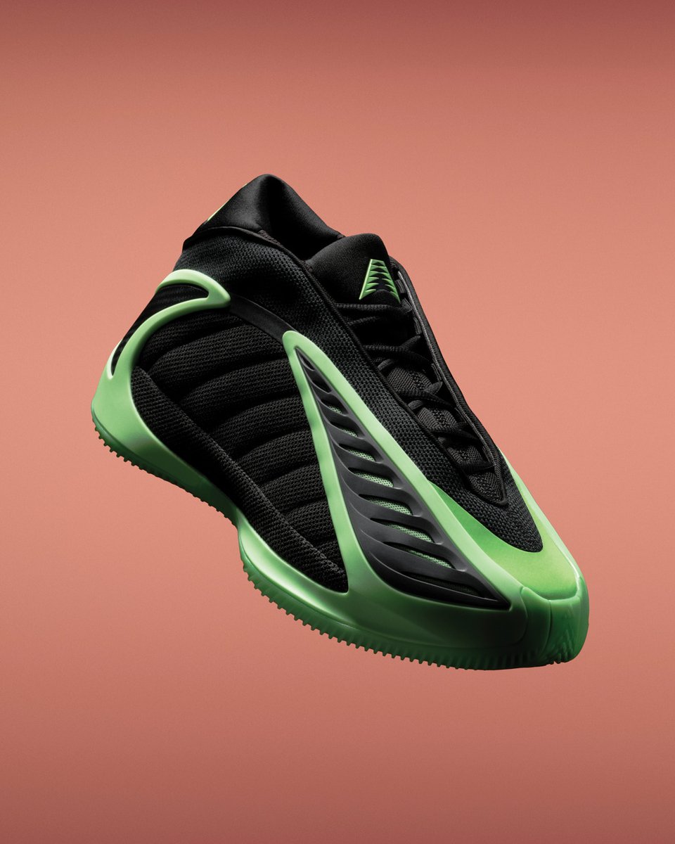 Foot Locker Canada tweet media