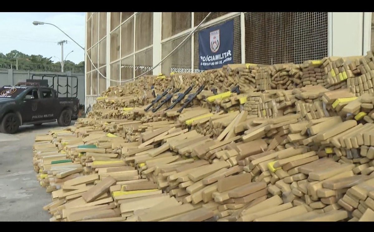 BAÚ DO RIO OFC tweet media