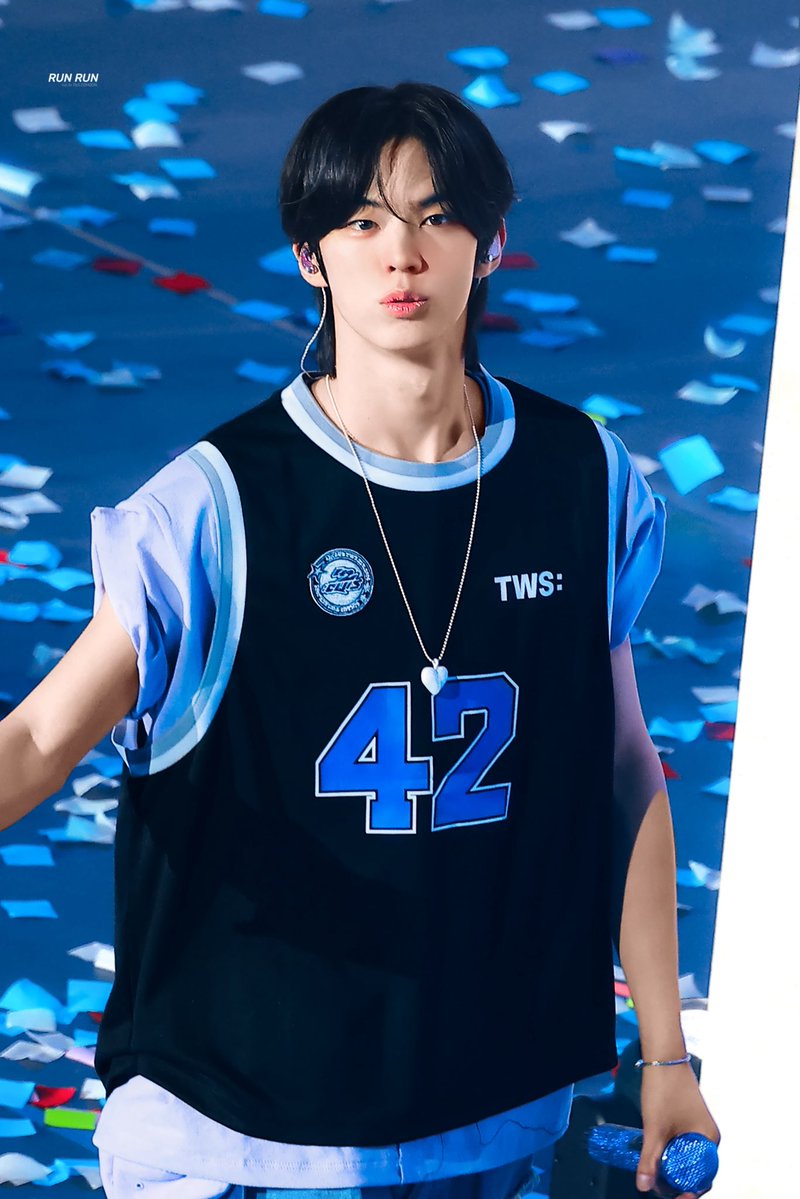 𝙍𝙐𝙉 𝙍𝙐𝙉 tweet media