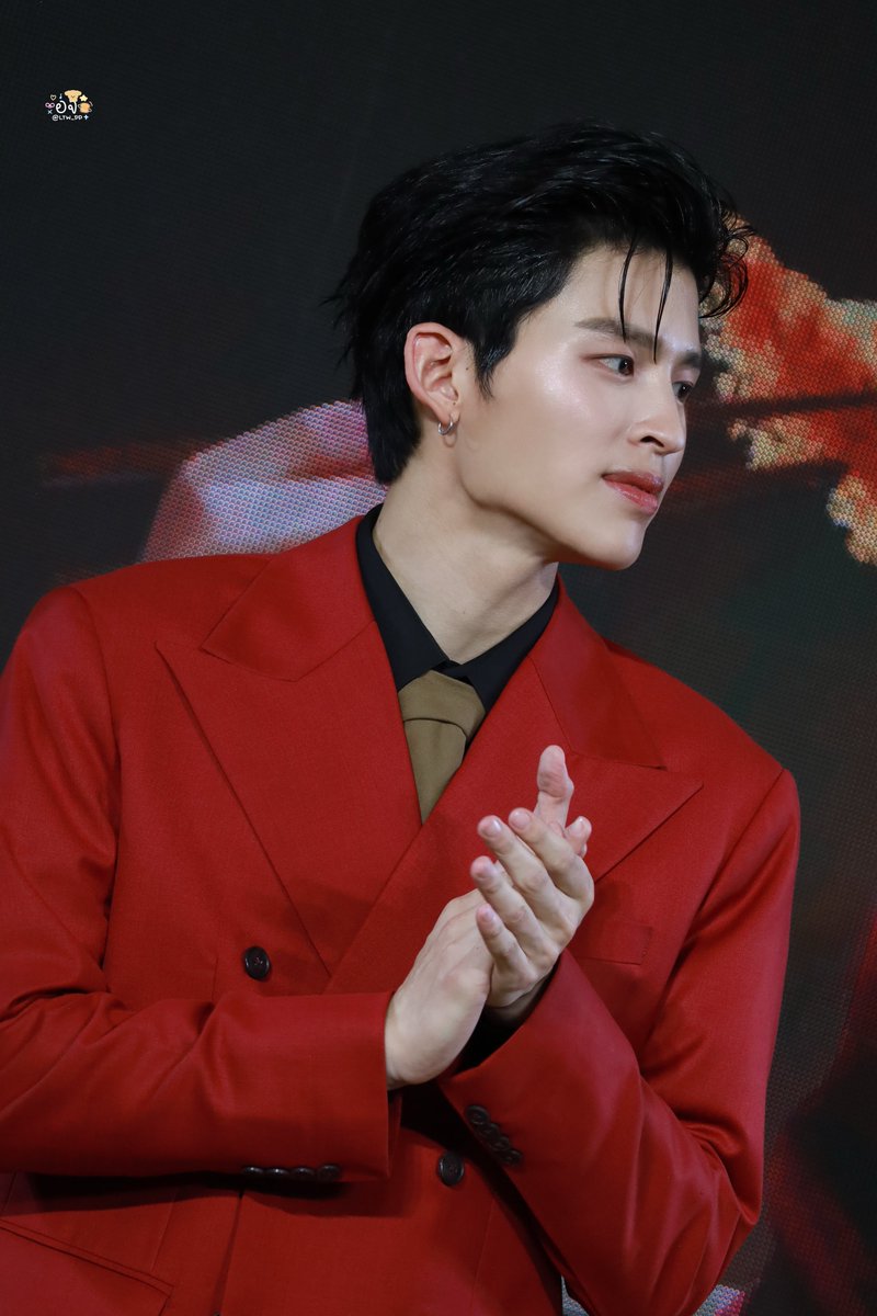 ⟡อจ ·͜·♡ tweet media