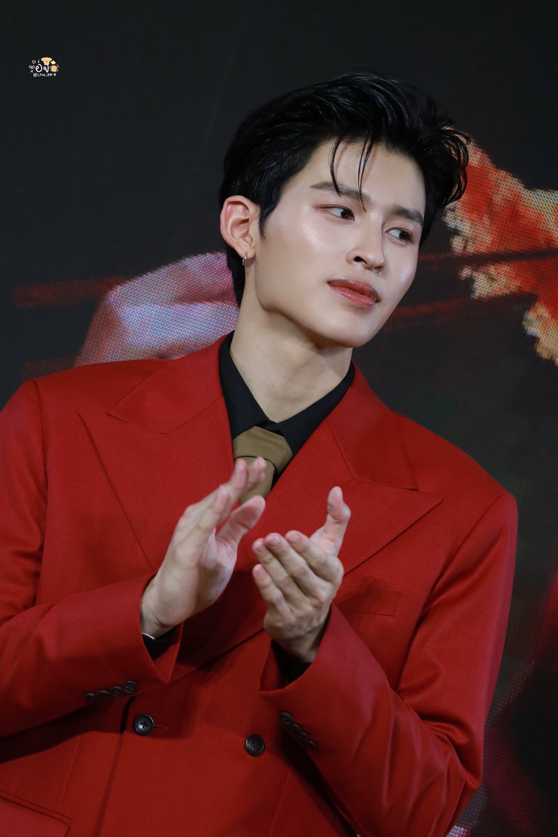 ⟡อจ ·͜·♡ tweet media