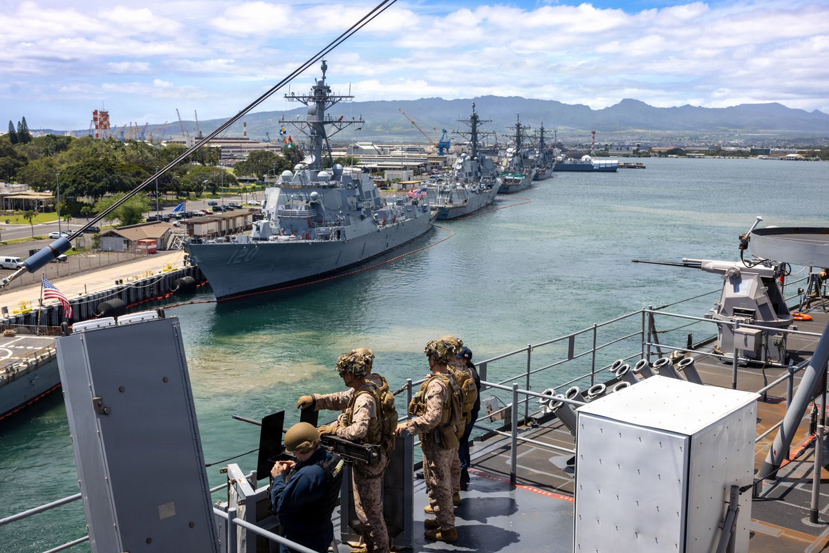 VirtualBayonet's tweet image. U.S. Marines with the 11th MEU conduct a small craft action team drill aboard USS Comstock (LSD 45). March 29, 2026.