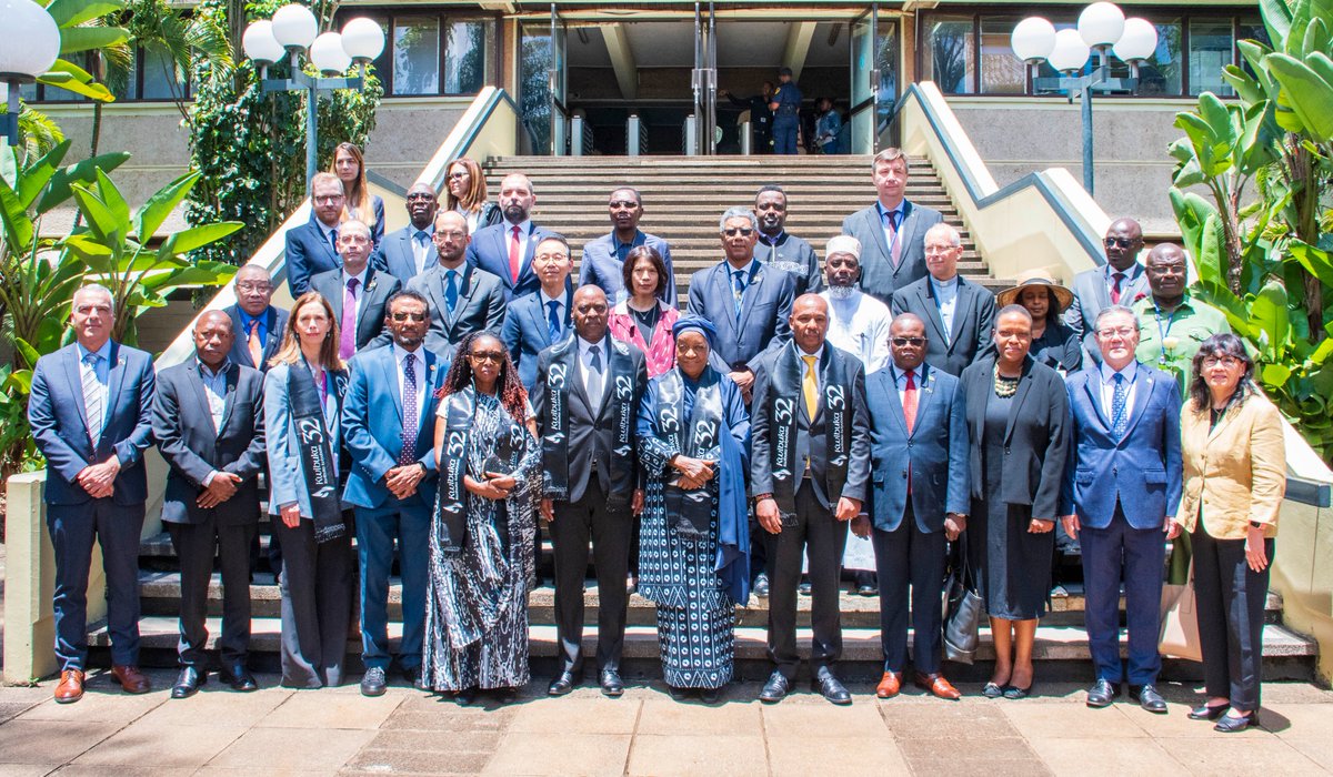 ODG_UNON's tweet image. UNON DG @ZainabHawa led the commemoration of the International Day of Reflection on the 1994 Genocide against the Tutsi in Rwanda.

As UN Secretary-General @antonioguterres reminds us: “We must learn from past failures and protect the living.”

#Kwibuka32 #NeverAgain