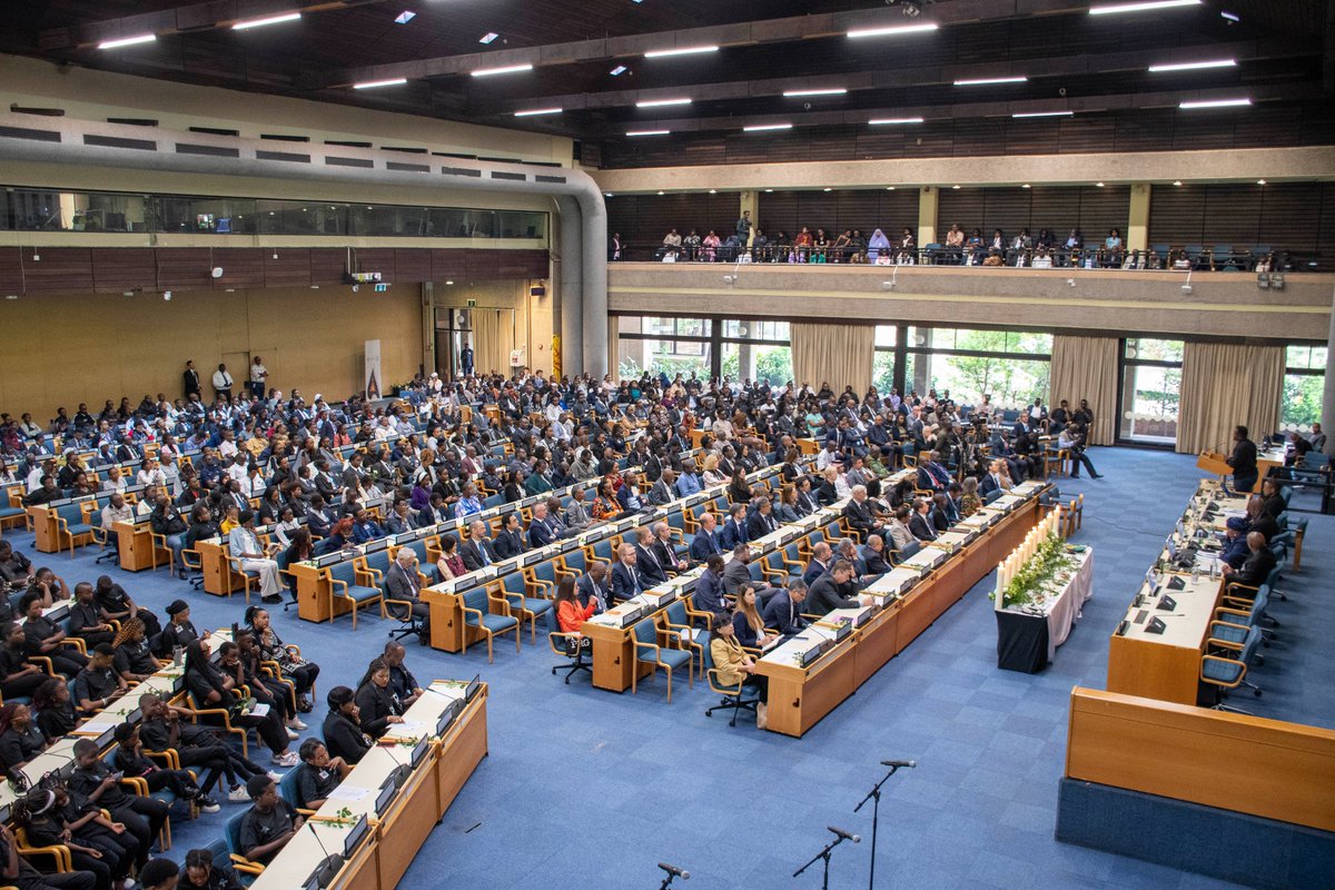 ODG_UNON's tweet image. UNON DG @ZainabHawa led the commemoration of the International Day of Reflection on the 1994 Genocide against the Tutsi in Rwanda.

As UN Secretary-General @antonioguterres reminds us: “We must learn from past failures and protect the living.”

#Kwibuka32 #NeverAgain