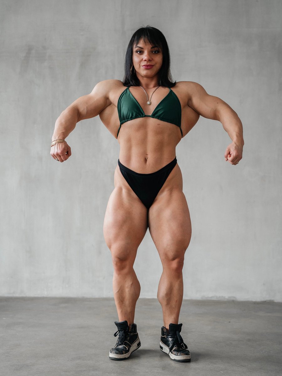 Female Muscle Fan tweet media