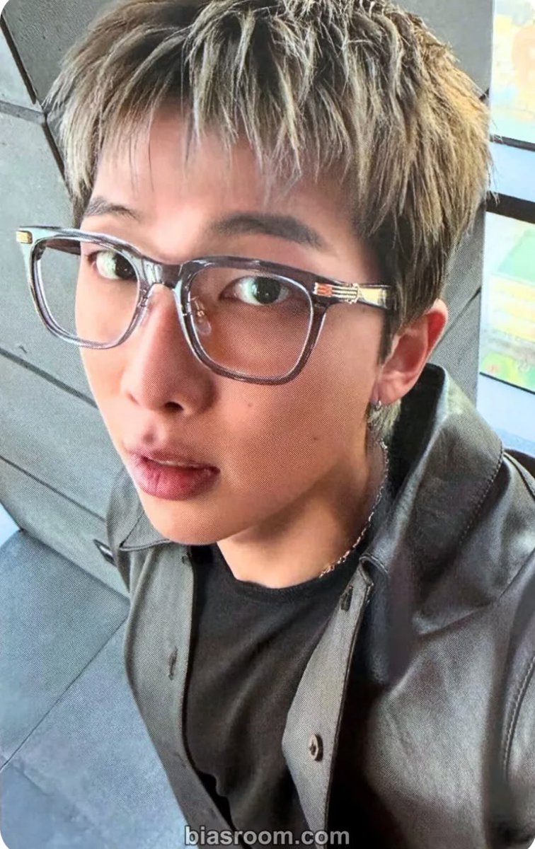 mia⁷ 🥀🕷 ⊙⊝⊜ seeing bts! tweet media