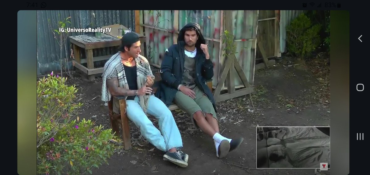 Samara_Loya tweet media