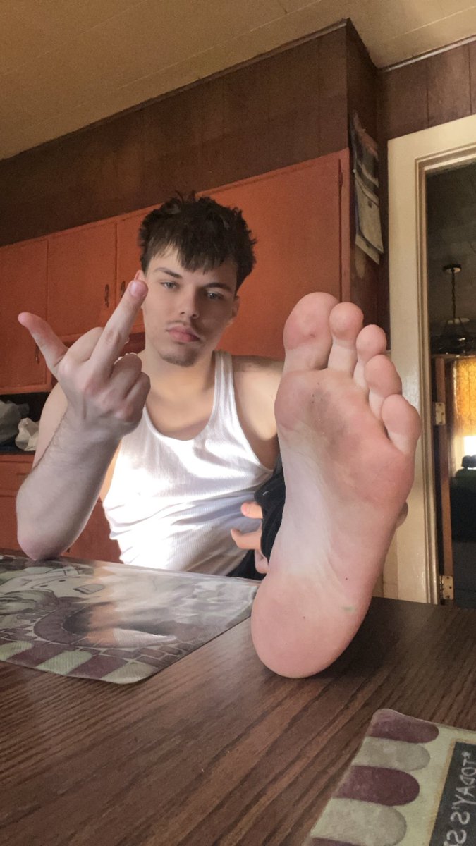 AlphaThizzy's tweet photo. Keep sending it all‼️

#FinDom #Cashmaster #cashgod #cashalpha #dom #sniff #serve #send #cashmaster #serveyourhsalpha #feet #malefeet #footfetish #cashmaster #findom #footworship #cashslave #finsub #domination  #trampling https://t.co/V395RvkKbA