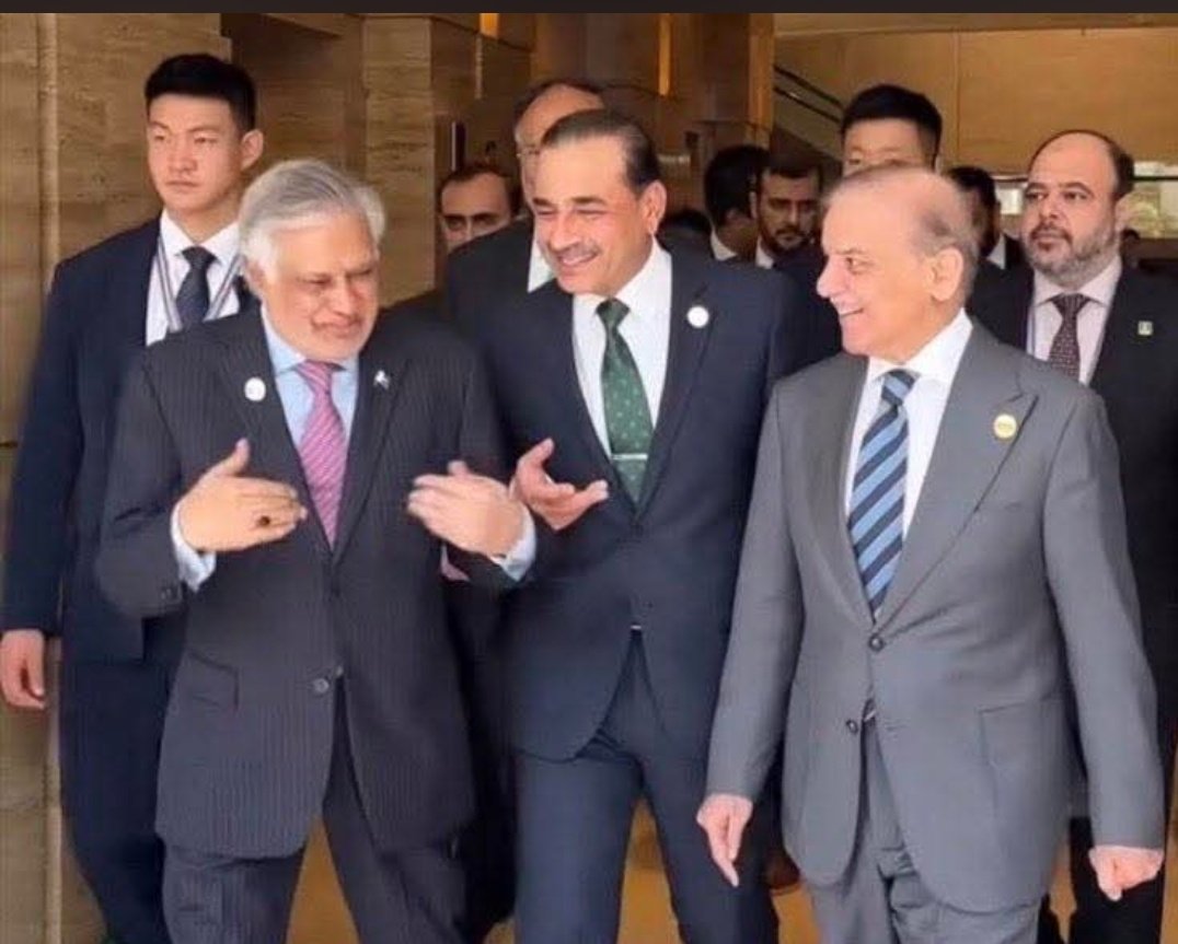 zahraqau's tweet photo. Sooooo proud of being a Pakistani 🇵🇰
Alhumdulillah 
Salute 🫡 to our Field Marshall #SyedAsimMunir Sir ,
@CMShehbaz @MIshaqDar50 @KhawajaMAsif https://t.co/pTzzzw200x