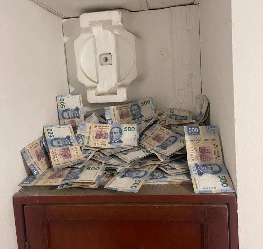 Aleyda14232598's tweet photo. Deja de preocuparte el universo proveerá para todo lo que necesitas 🍀🫰🏻💵 https://t.co/ACkhfHRIn0