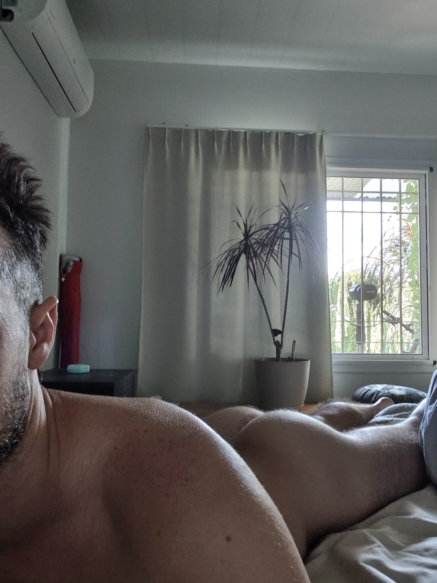 LifeNakedOF's tweet photo. @Stiventwink Ufff te espero! 🍑🍆 https://t.co/aRleuO0BxK