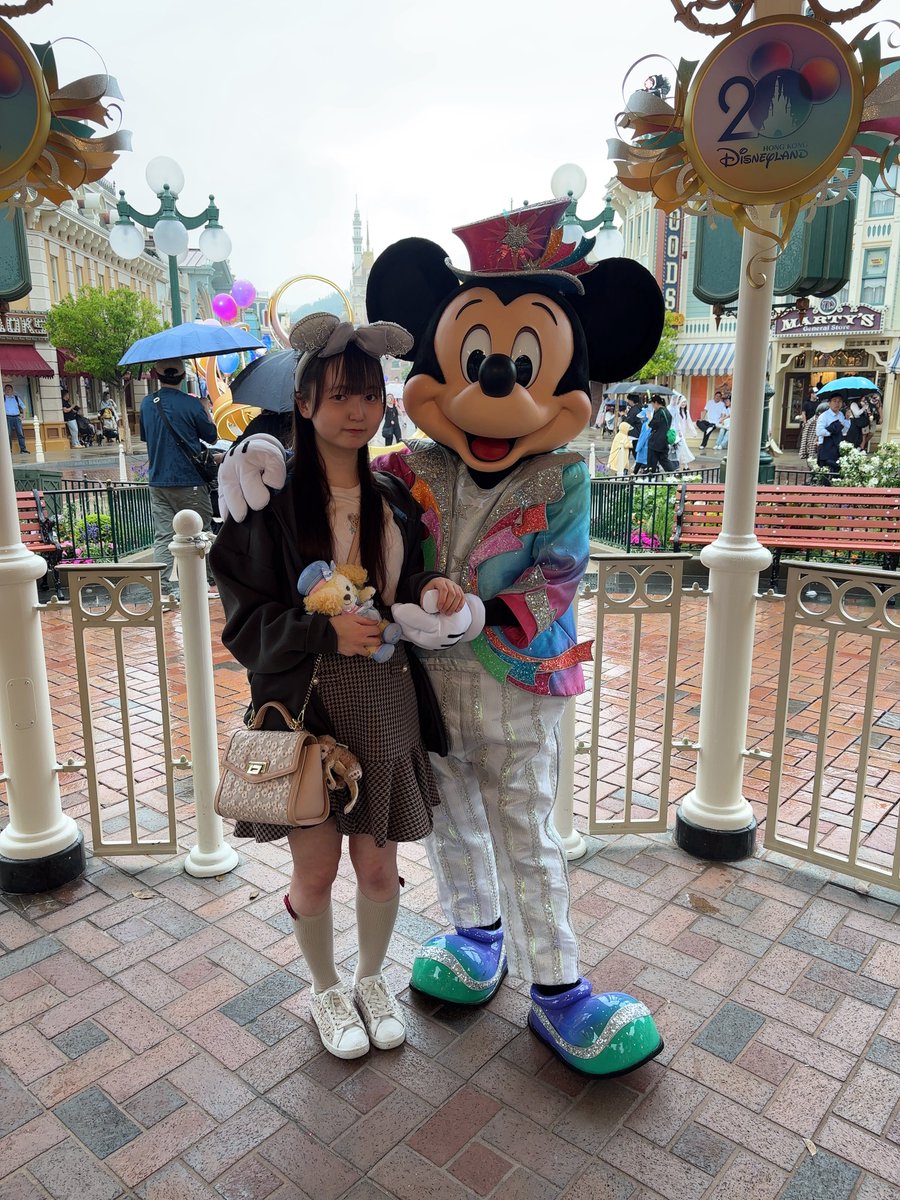 あおちゃん 香港行ったら友達できた🦆🐢🦊🐭