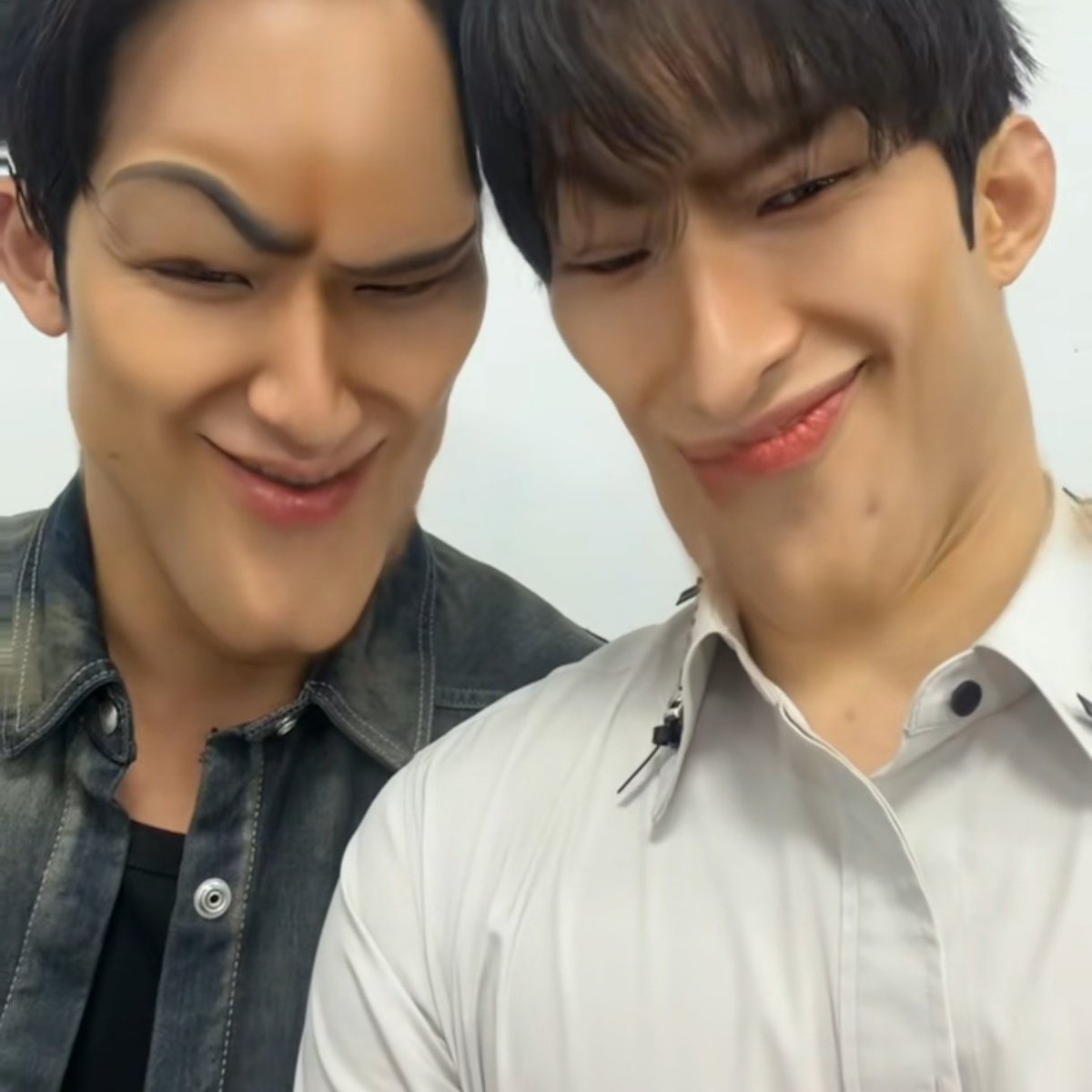 hana 🫯 tweet media