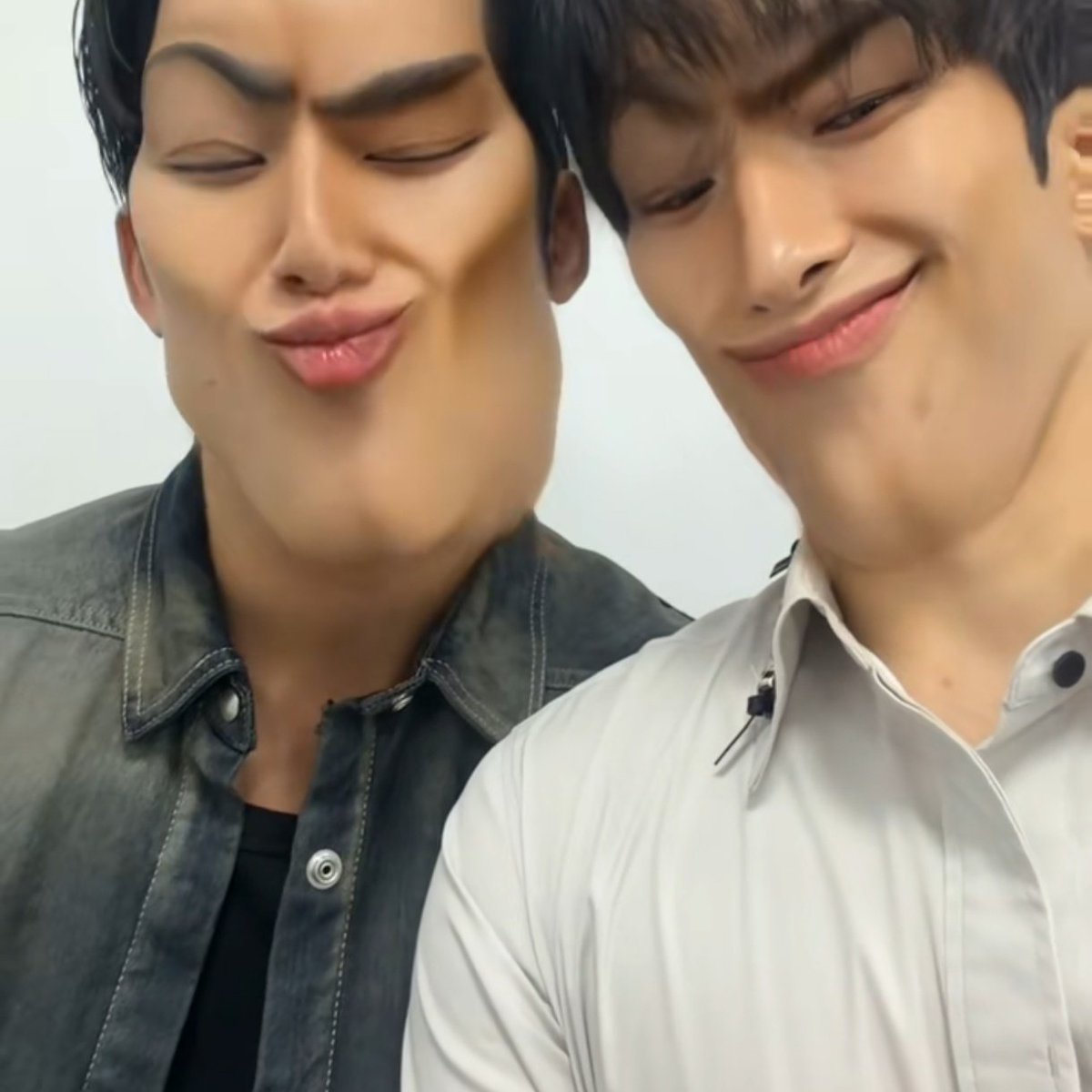 hana 🫯 tweet media